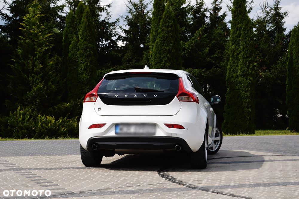 Volvo V40 D4 Summum - 33