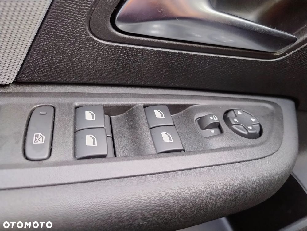 Citroën C4X 1.2 mHEV Max eDCT6 - 24