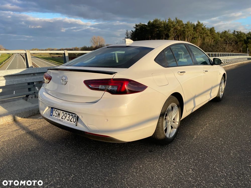 Opel Insignia 1.5 T Elite S&S - 10