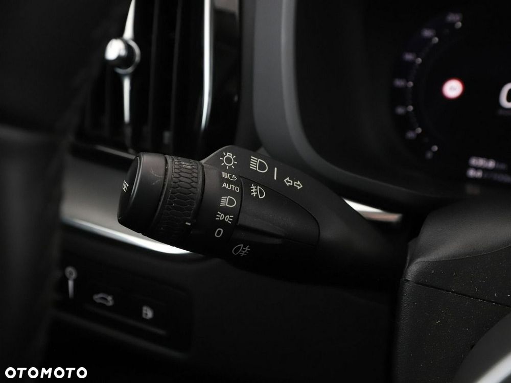 Volvo XC 60 T6 AWD Recharge Core - 34