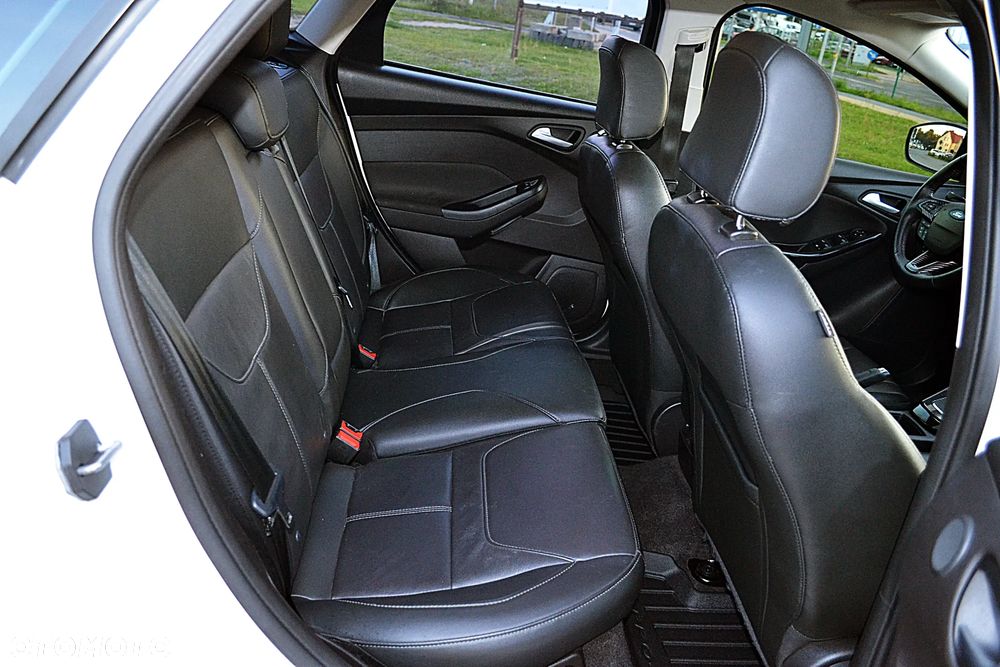Ford Focus - 28