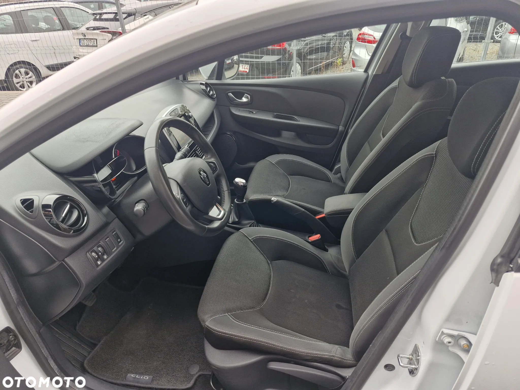 Renault Clio 1.5 dCi Energy Life - 8