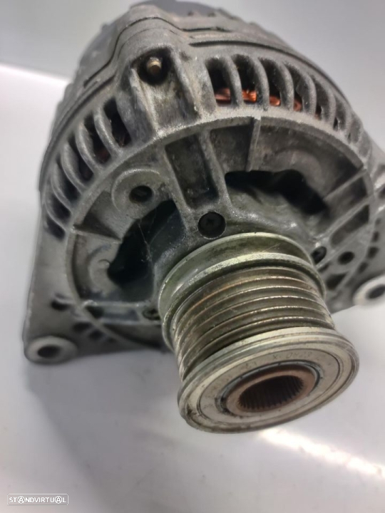 Alternador 90A Mercedes Classe E , C , CLK , Sprinter , W124 , W208   0101544802 - 5