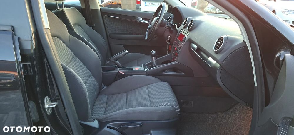 Audi A3 Sportback 1.9 TDI DPF S line Sportpaket (plus) - 7