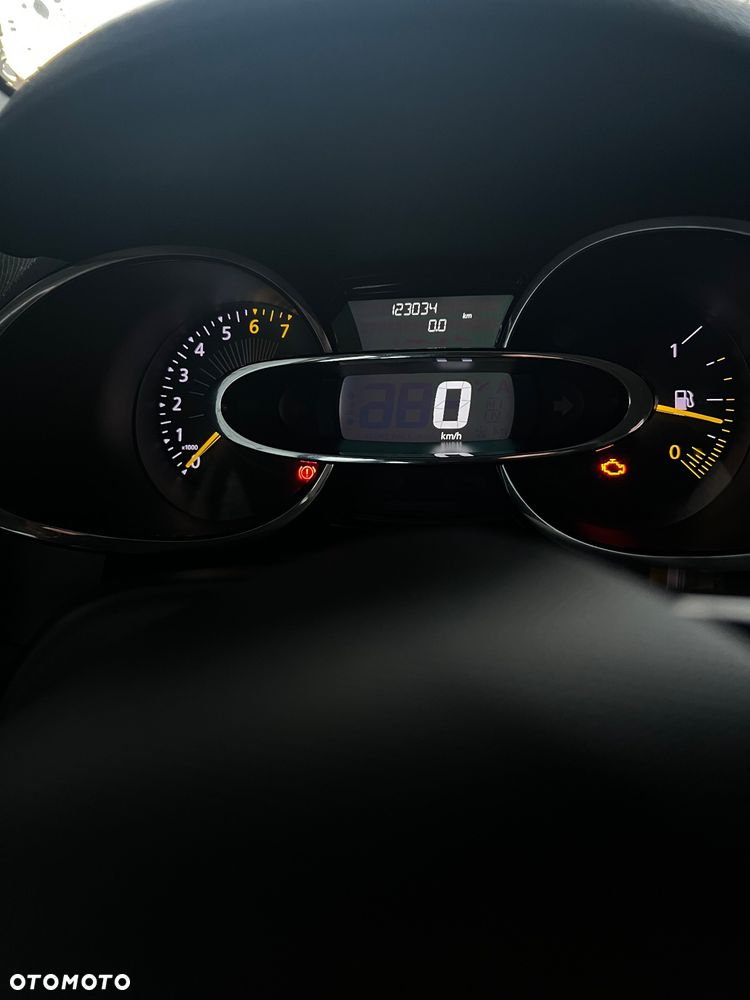 Renault Clio 1.2 16V Expression - 10