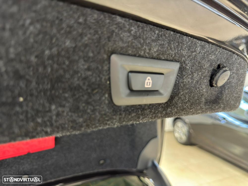 BMW 530 e Pack M - 38