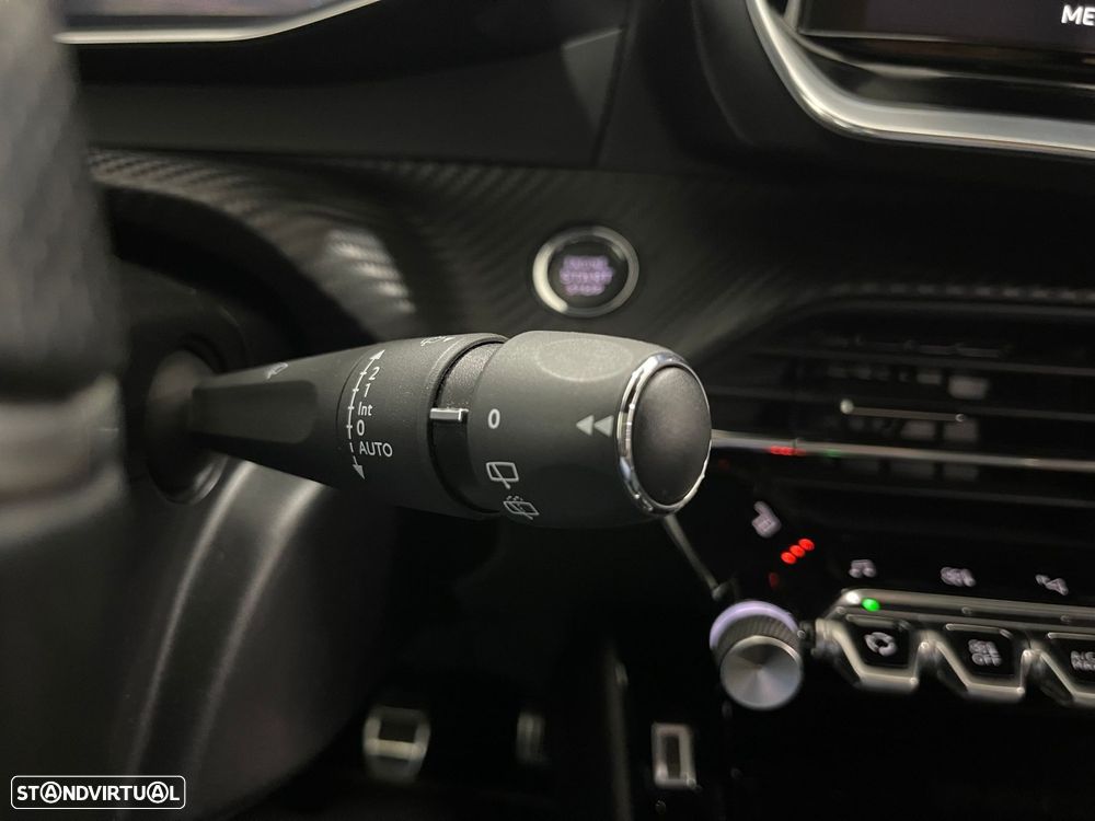 Peugeot 2008 1.2 PureTech GT Line - 38