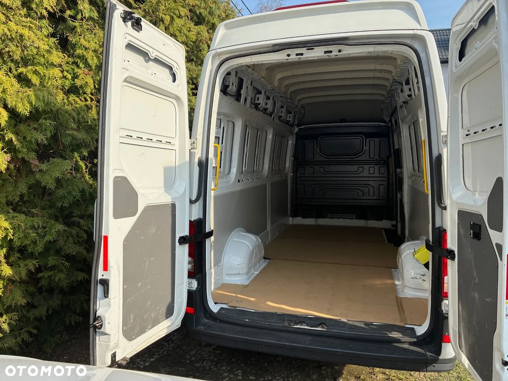 Volkswagen CRAFTER MAXI 2.0TDI 177KM Salon PL 2021r. 4,30m dł. ładowni, Bezwypadkowy - 9