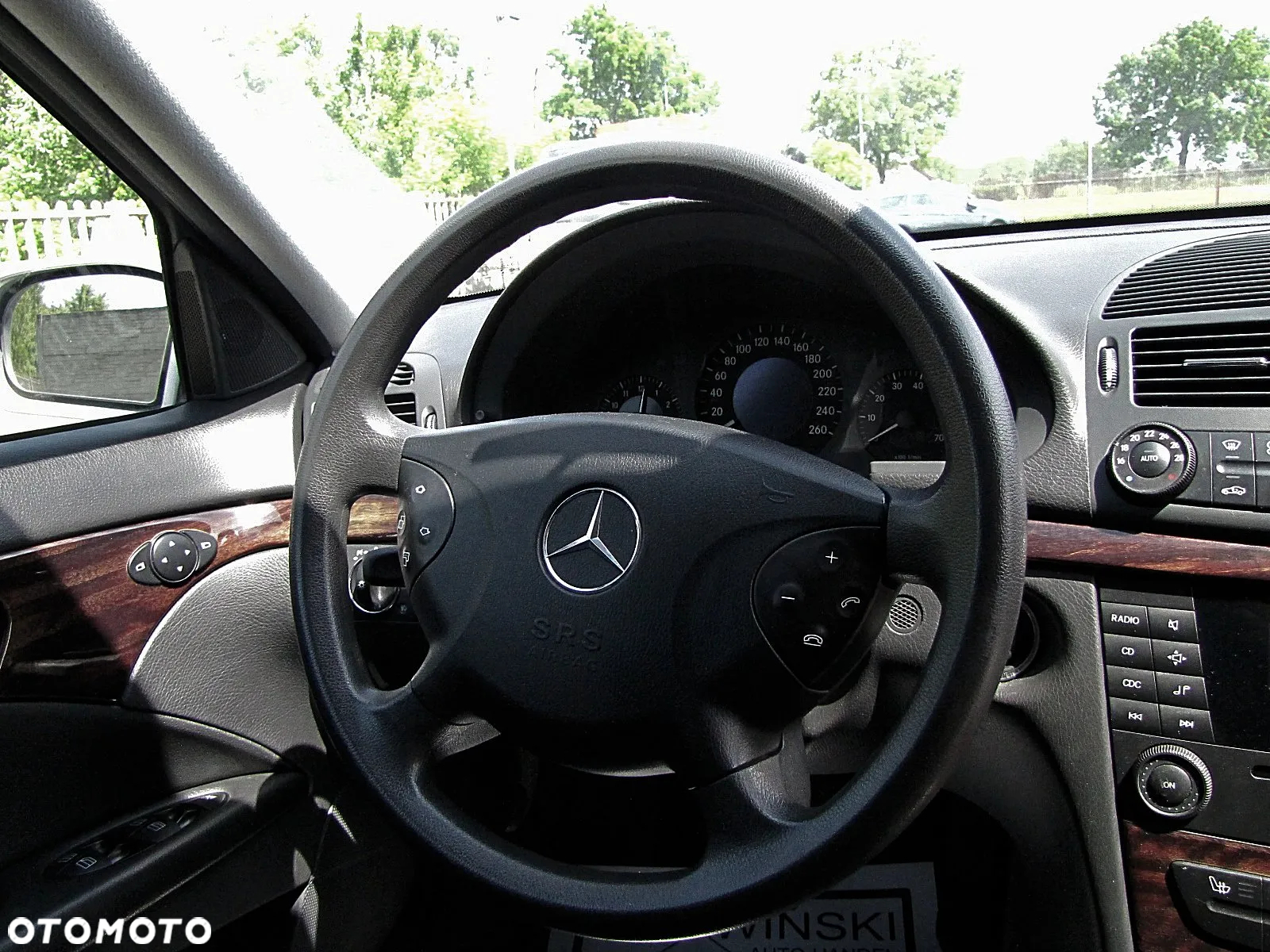 Mercedes-Benz Klasa E 200 T Kompressor Automatik Elegance - 16