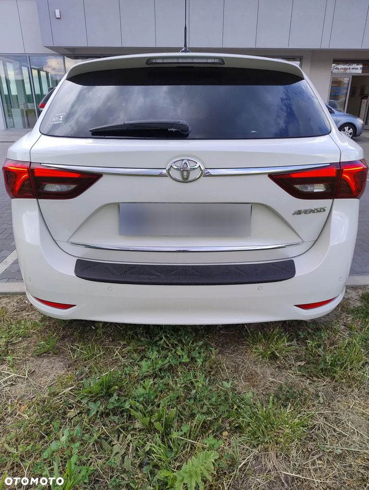 Toyota Avensis 2.0 D-4D Premium - 3