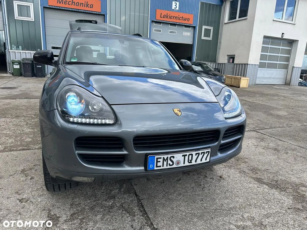 Porsche Cayenne S Tiptronic - 1