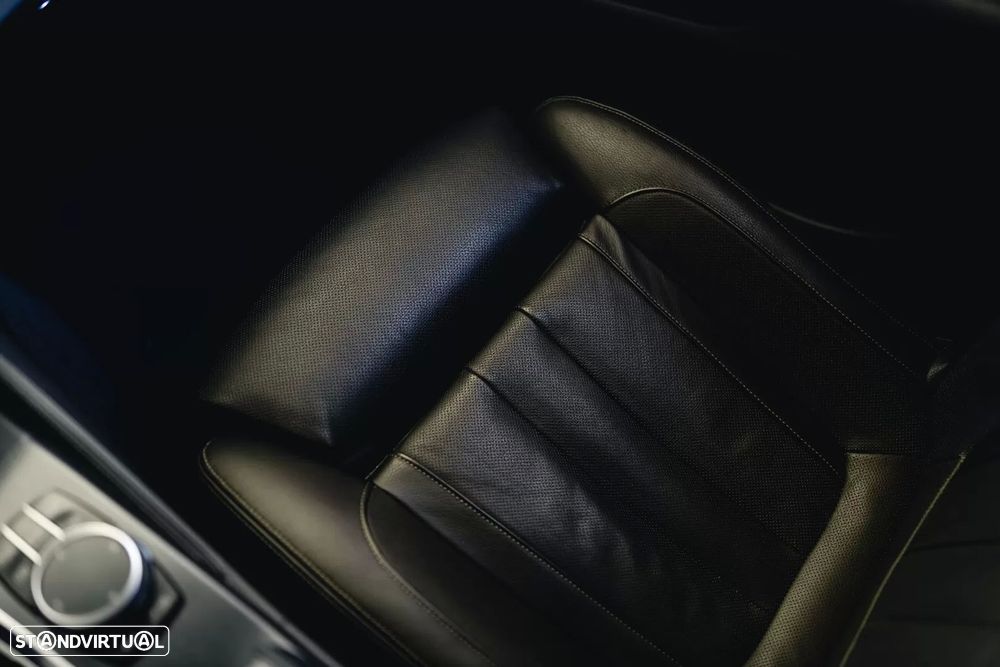 BMW 530 e Pack Desportivo M - 18