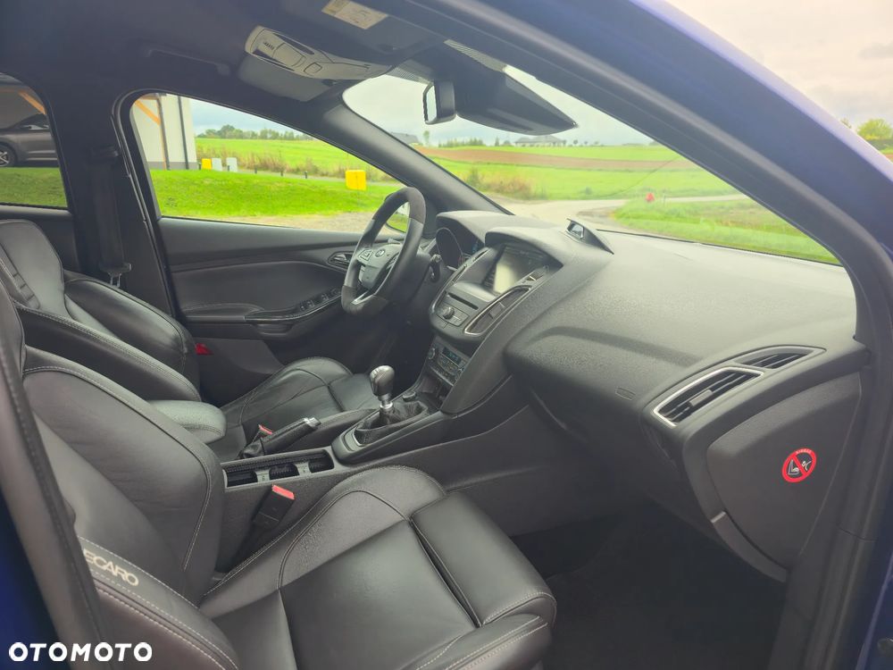 Ford Focus 2.0 EcoBoost ST mit Leder-Exclusiv-Paket - 5