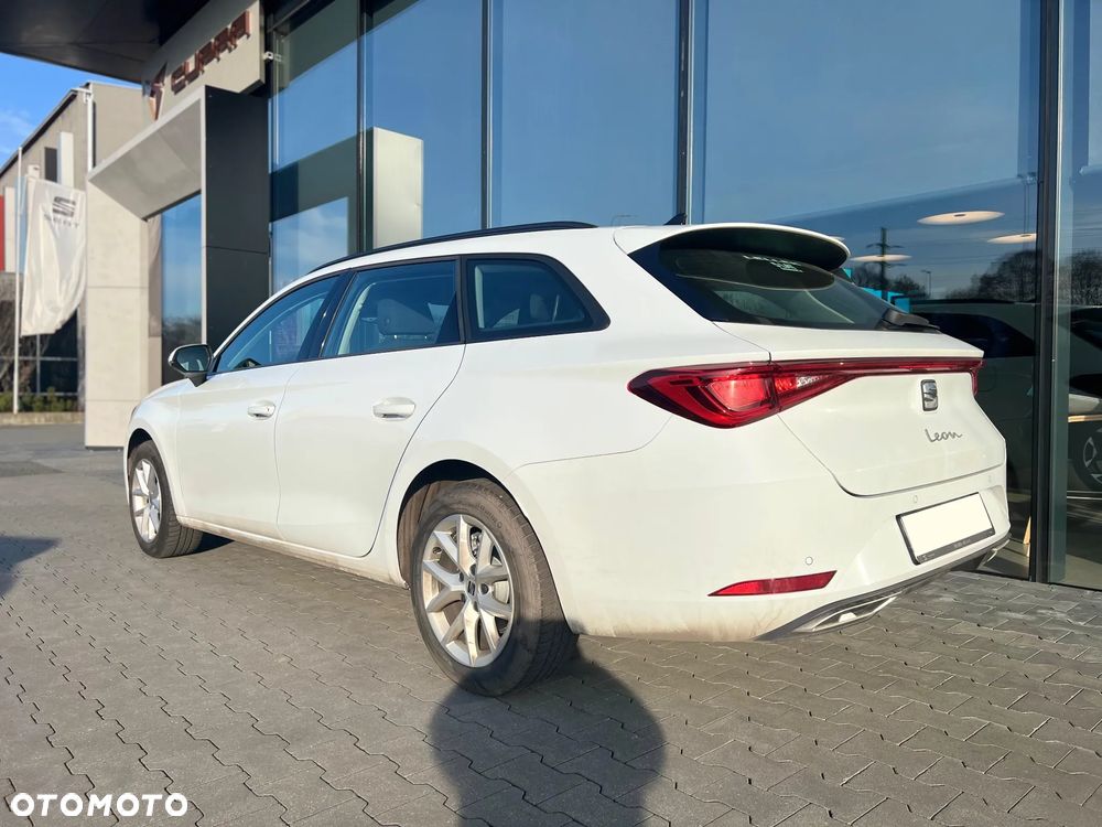 Seat Leon Sportstourer 2.0 TDI Style - 4