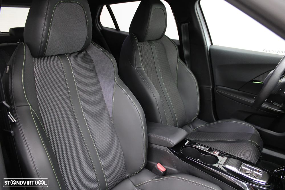 Peugeot e-2008 54 kWh GT - 21