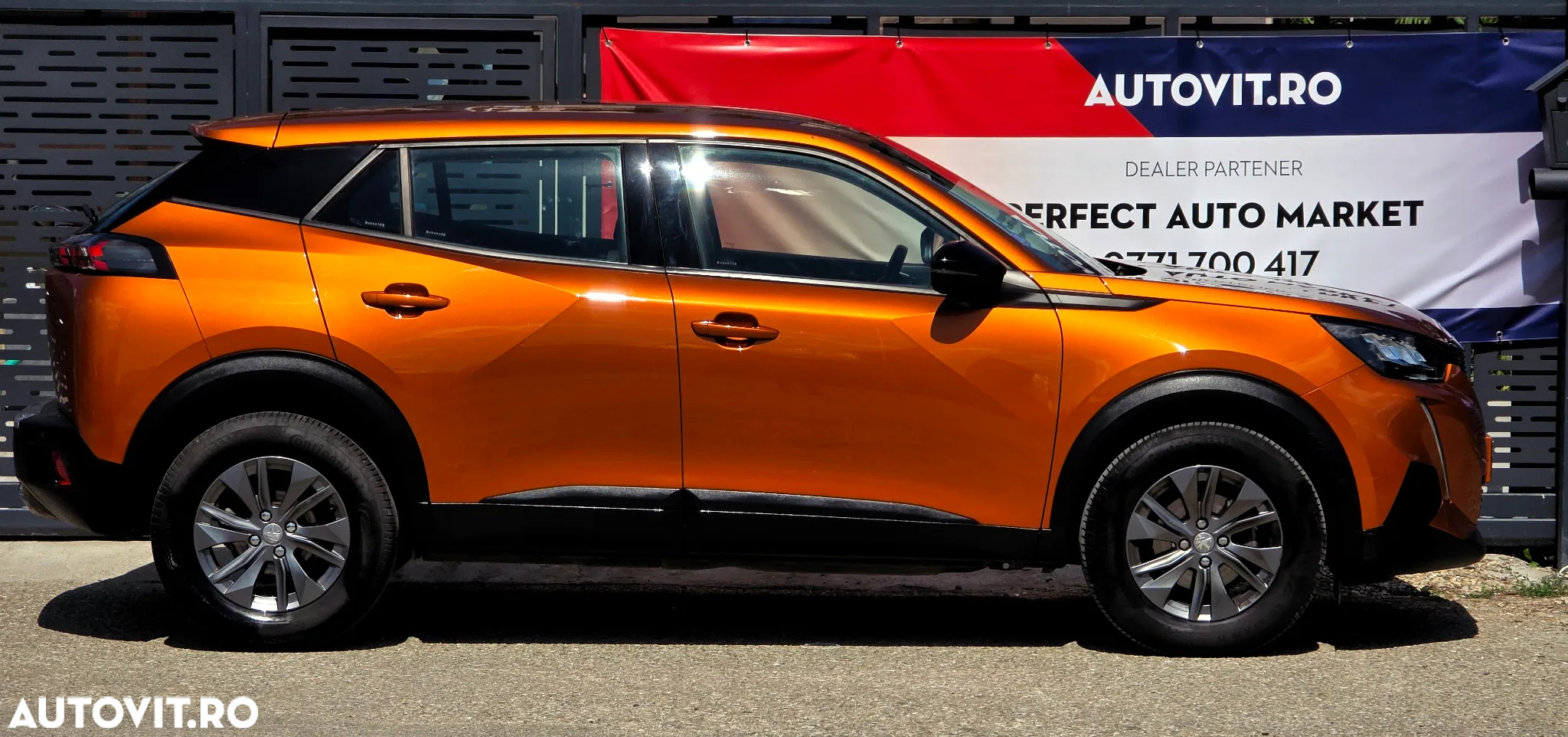 Peugeot 2008 PureTech 130 EAT8 Allure - 4