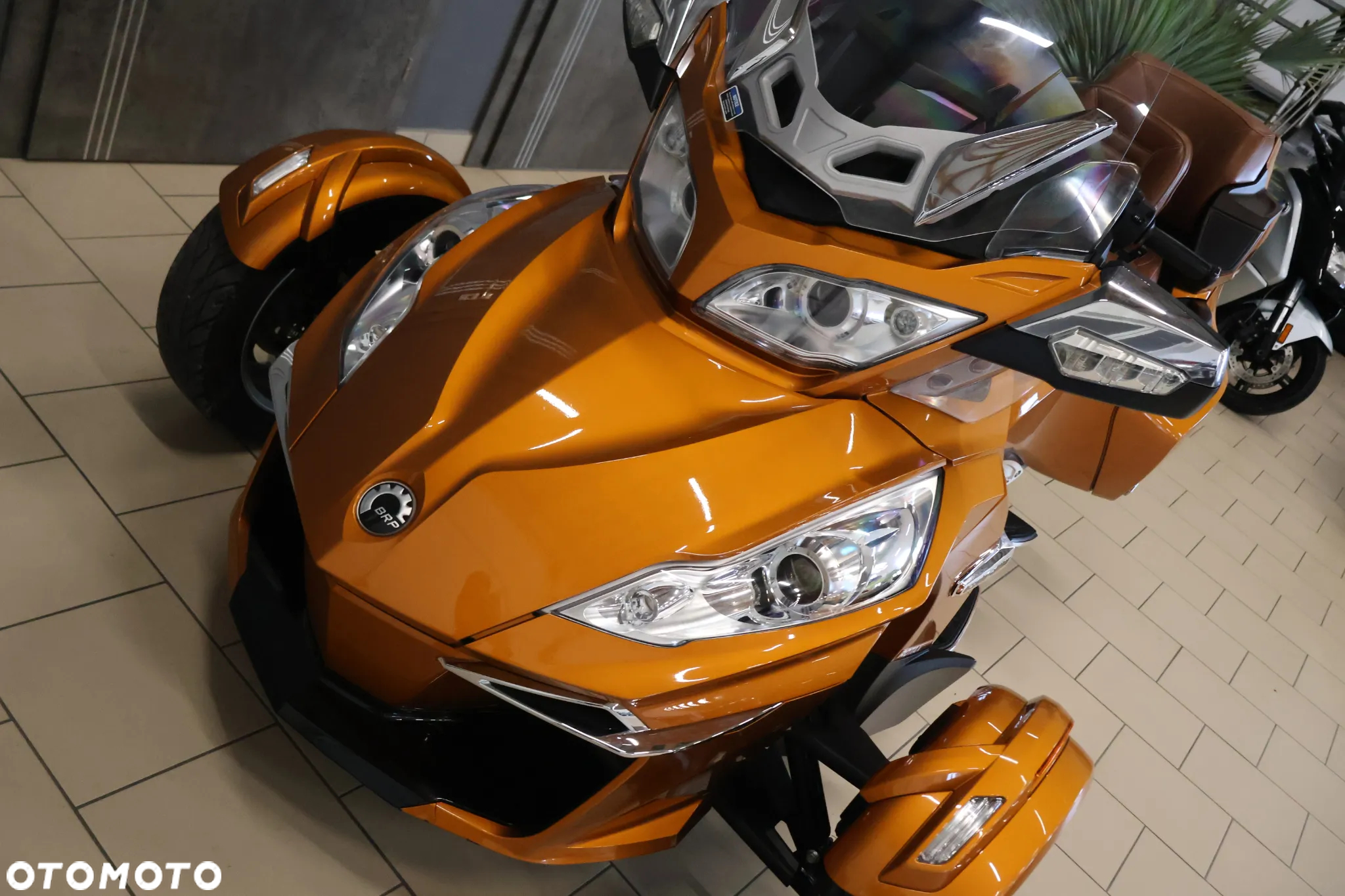 Can-Am Spyder - 20