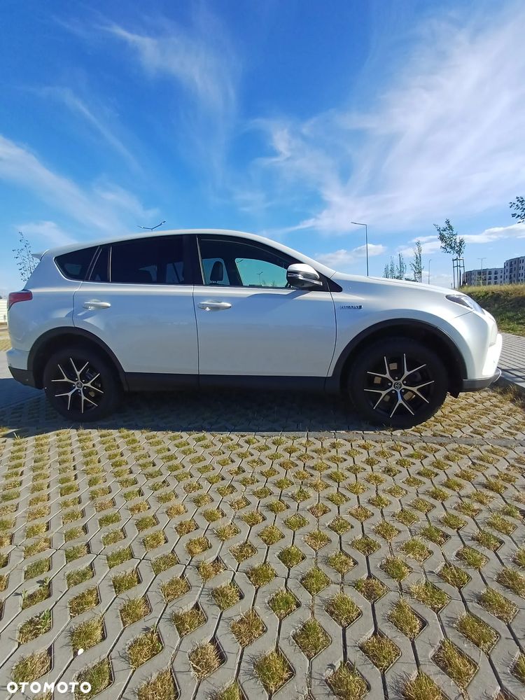 Toyota RAV4 - 5
