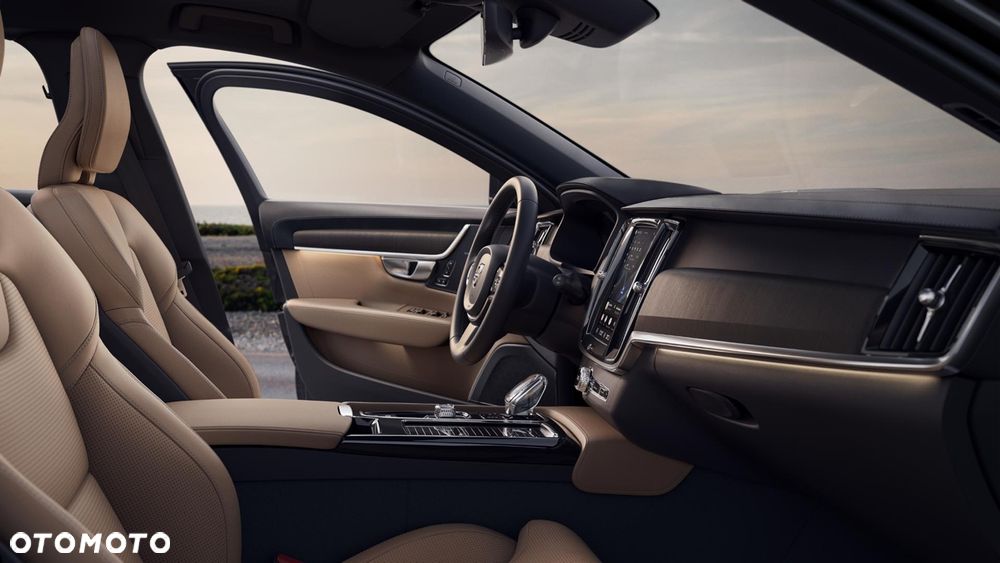 Volvo V90 T6 AWD Plug-In Hybrid Ultra Bright - 9
