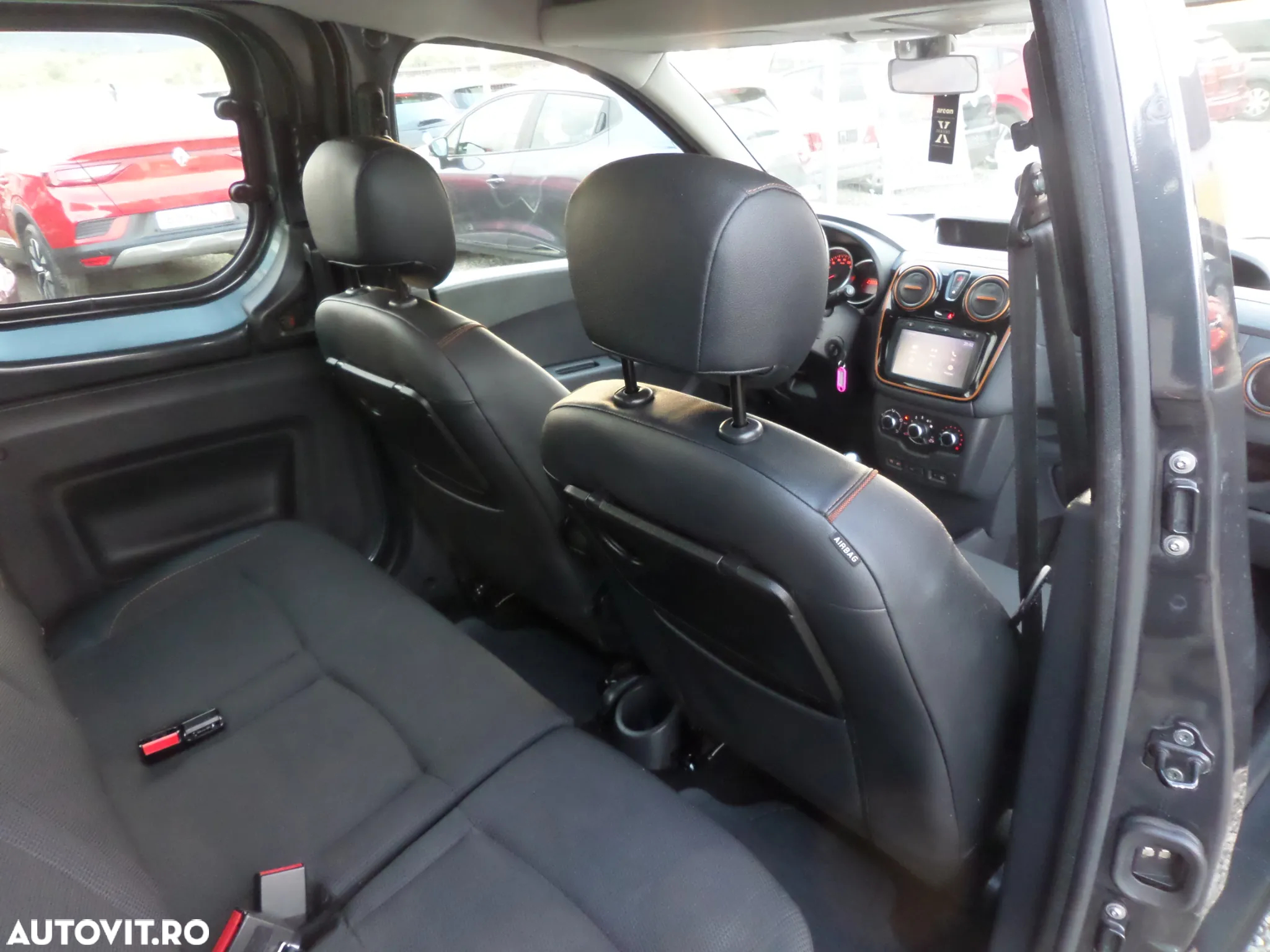 Dacia Dokker 1.5 dCi 90 CP Stepway - 22
