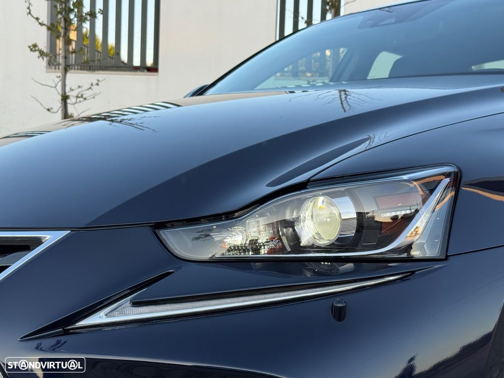 Lexus IS 300H Executive+ - 4