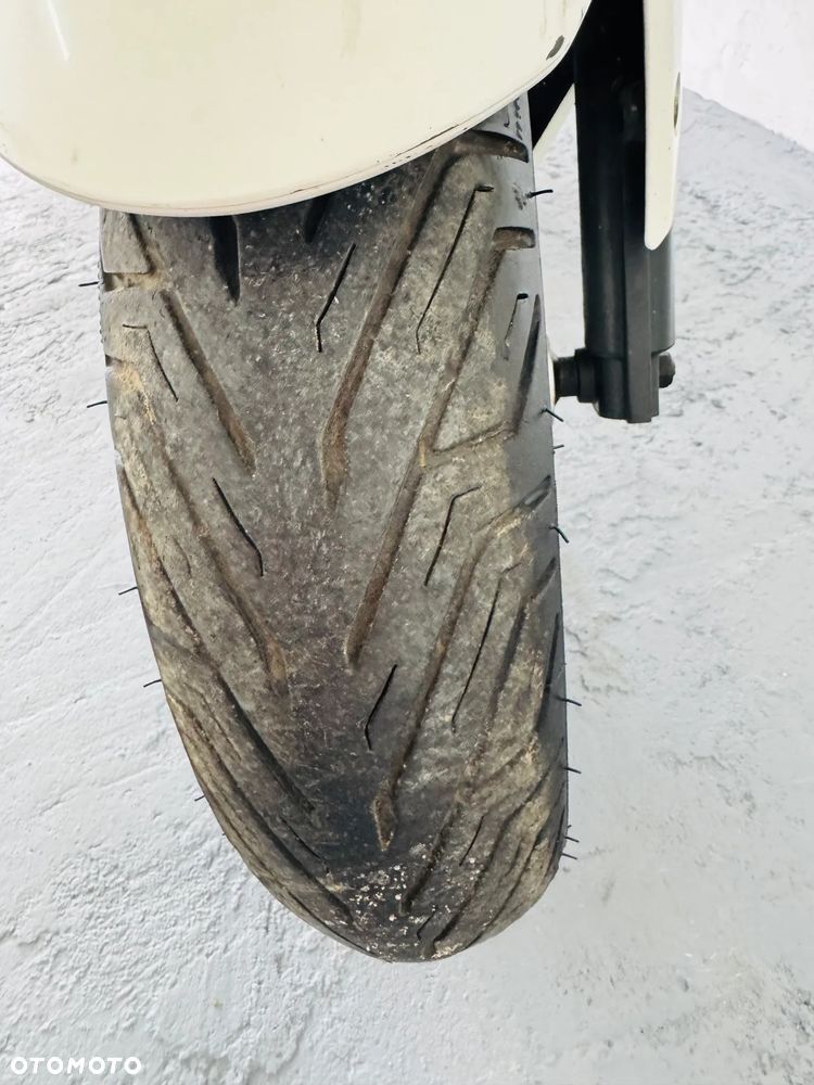 Yamaha NMAX - 12
