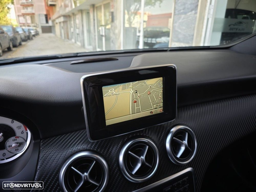 Mercedes-Benz A 220 CDI (BlueEFFICIENCY) 7G-DCT AMG Sport - 21