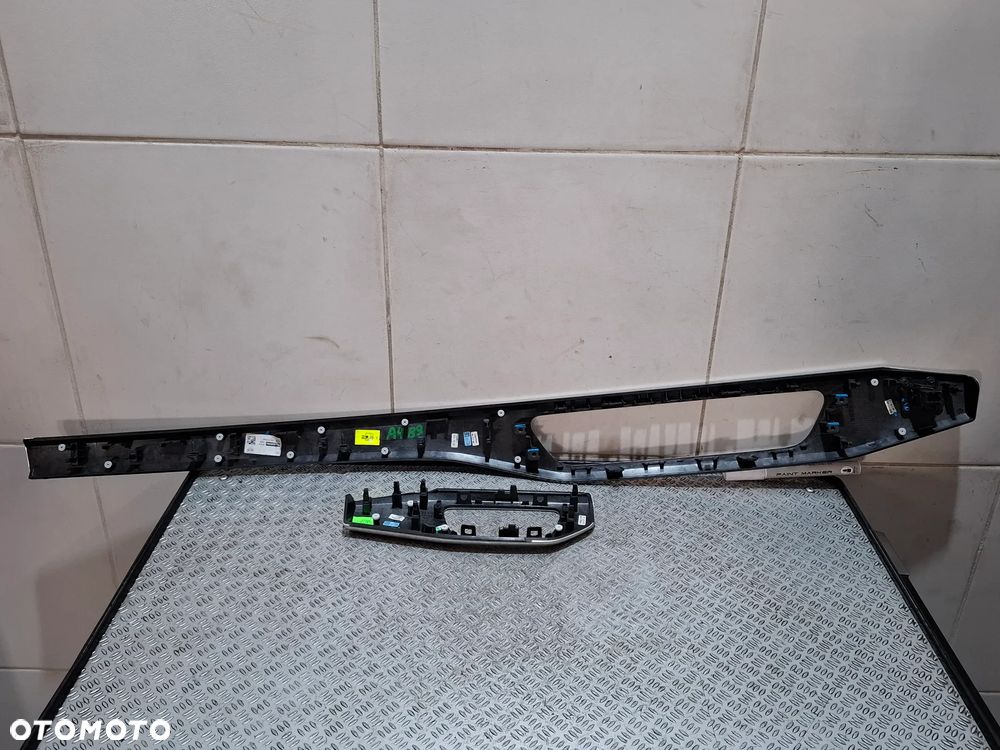 Dekor deski kokpitu Audi A4B9 Rok 2016 komplet - 8