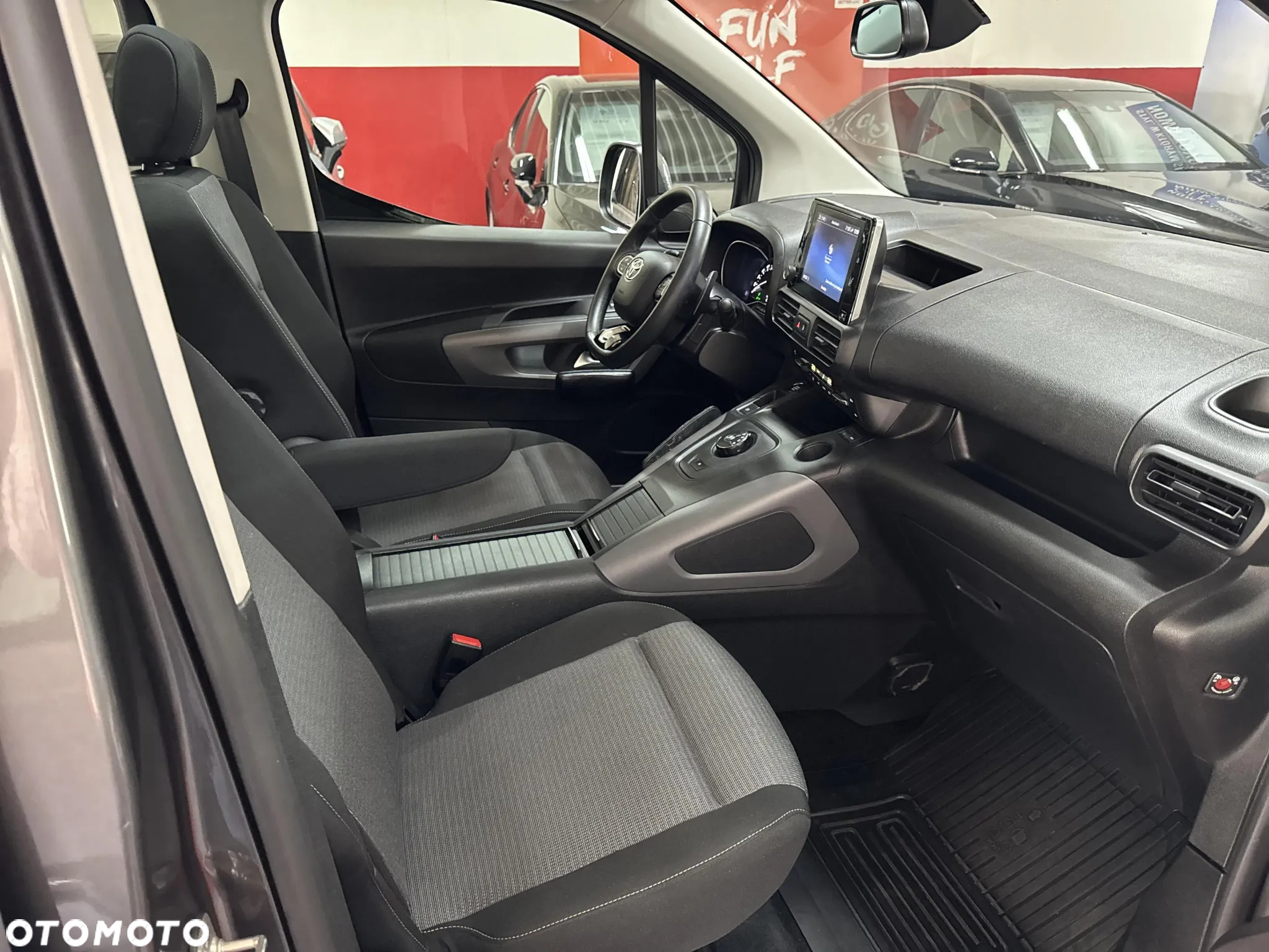 Toyota Proace City Verso 1.2 D-4T Family - 10