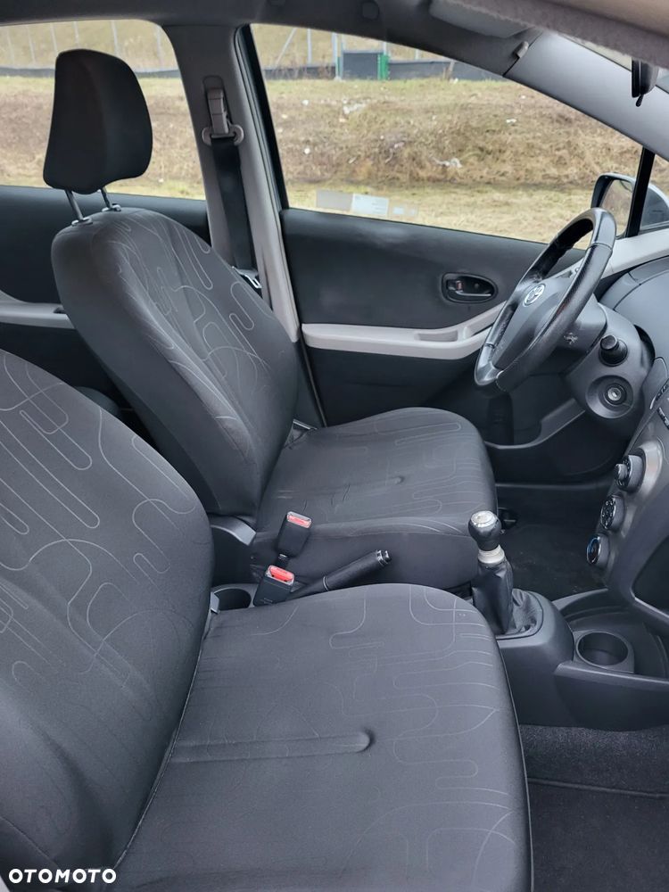 Toyota Yaris - 29