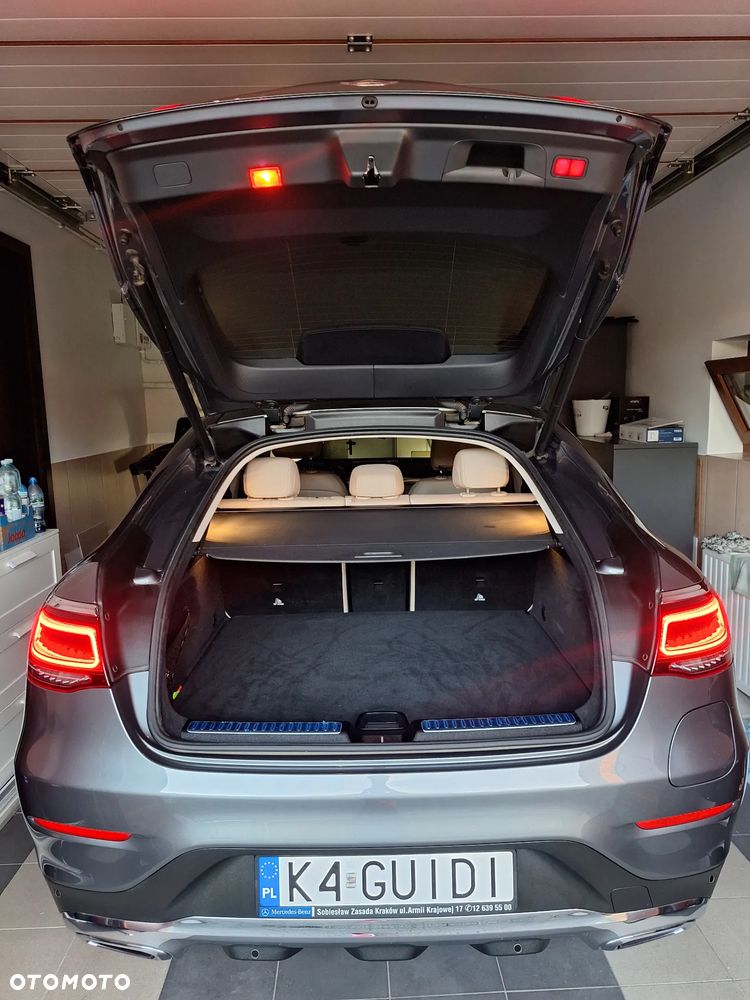 Mercedes-Benz GLC 300 e 4-Matic Business Edition - 22