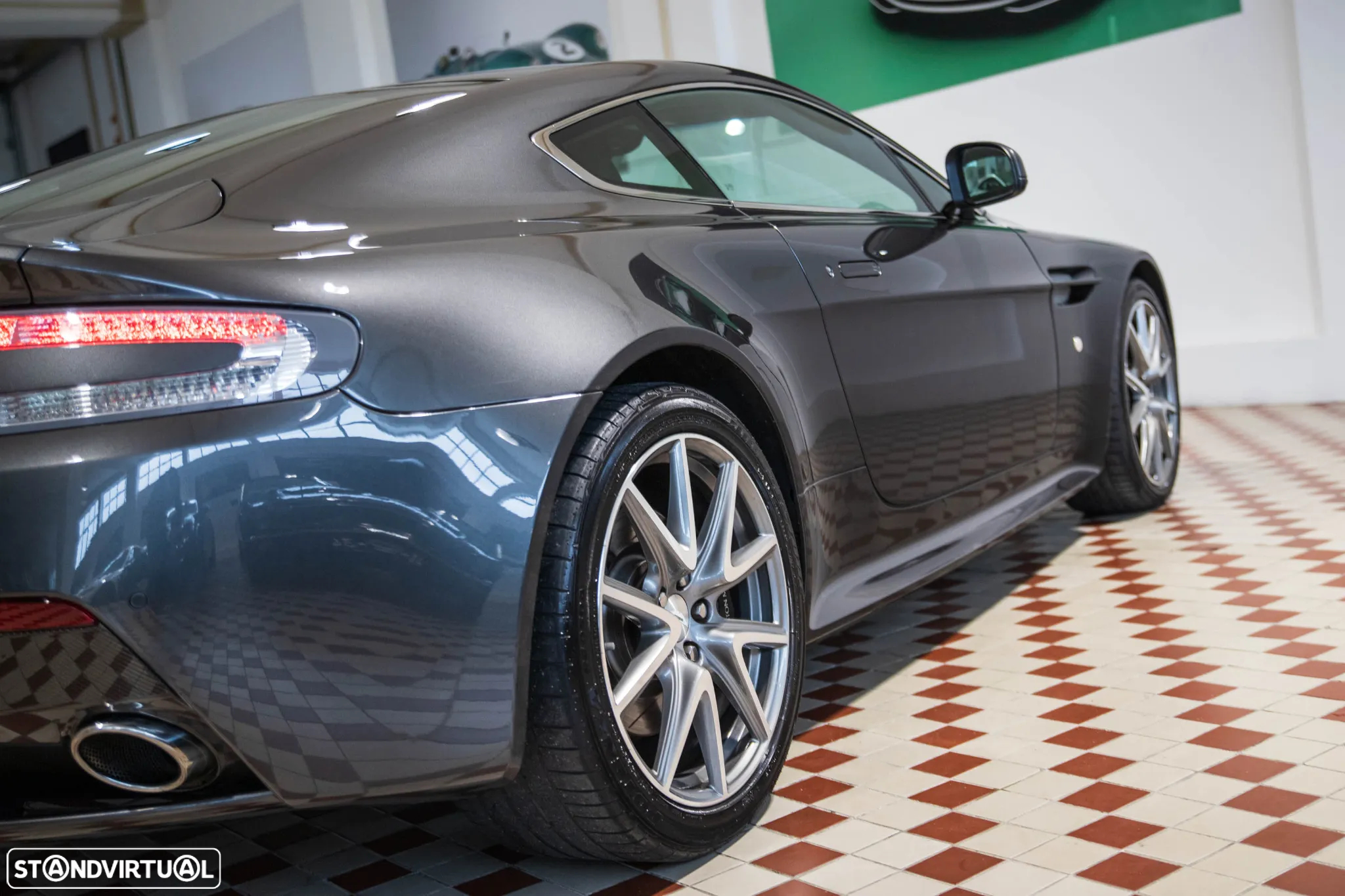 Aston Martin Vantage Coupe V8 S Sportshift - 6
