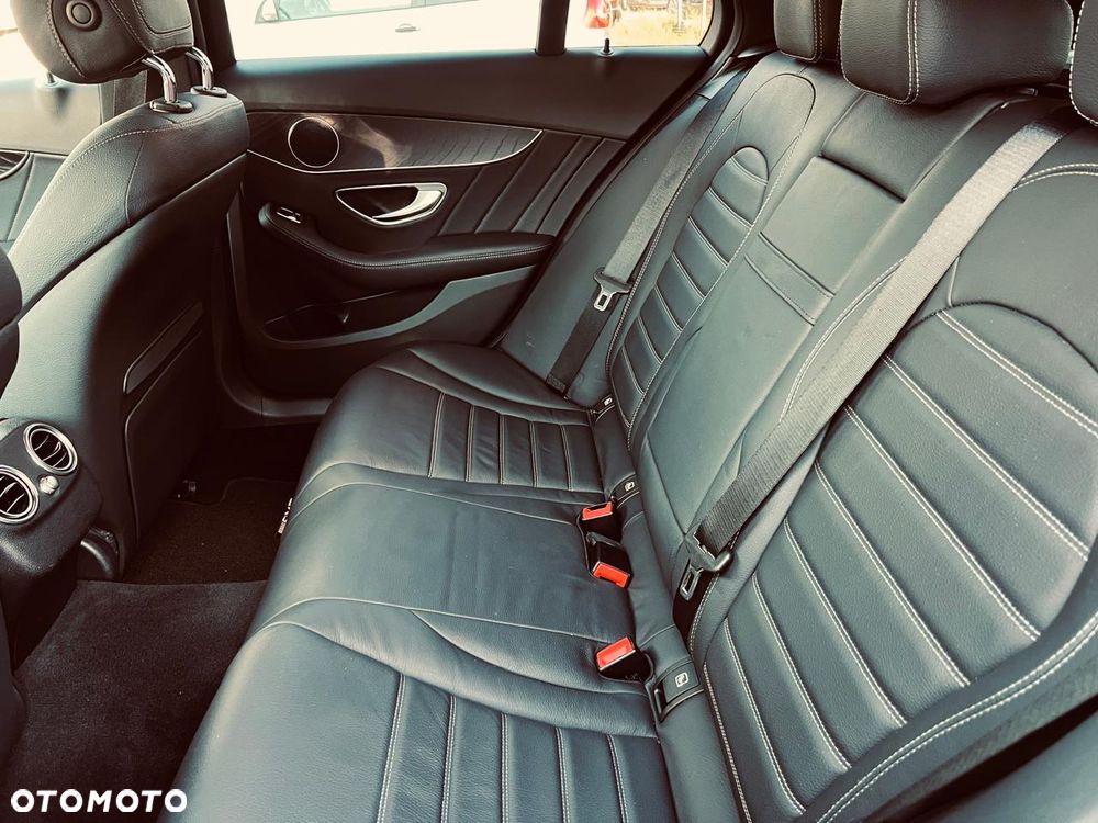 Mercedes-Benz Klasa C 220 d 4MATIC 9G-TRONIC - 25