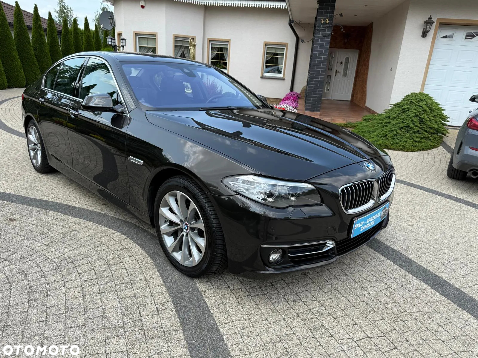 BMW Seria 5 525d Sport-Aut Luxury Line - 20