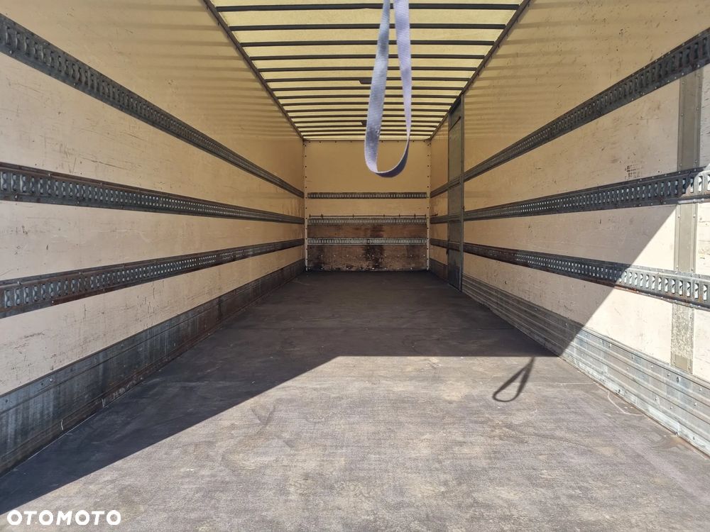 Renault Premium 270 - 5