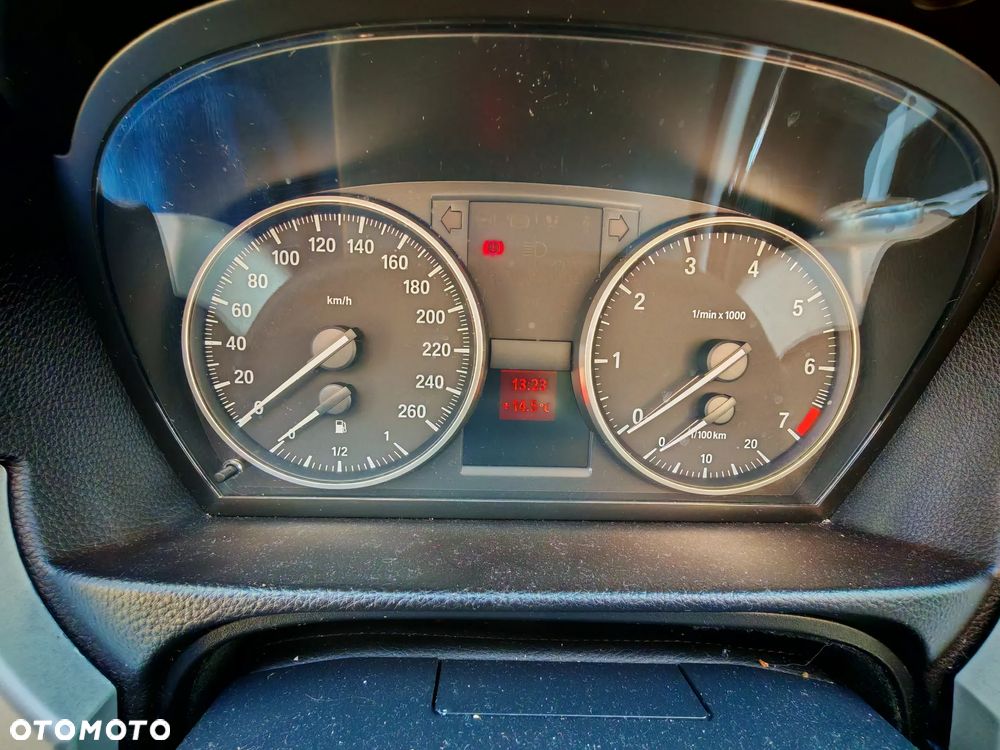 BMW Seria 3 318i Edition Lifestyle - 12