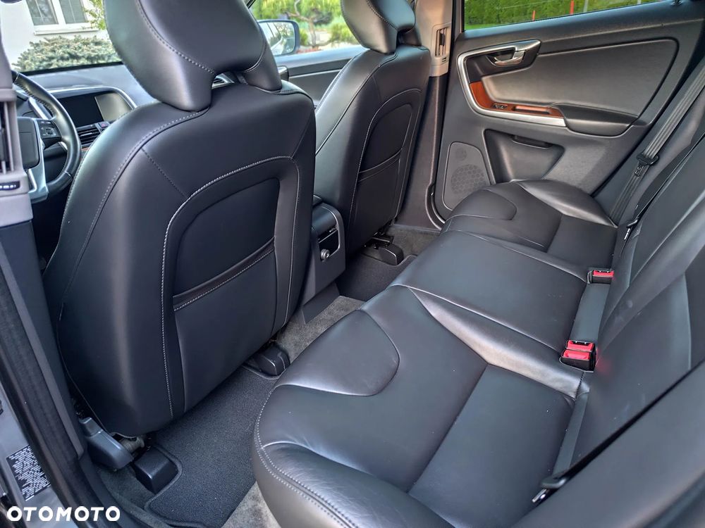 Volvo XC 60 T5 AWD Geartronic Inscription - 32