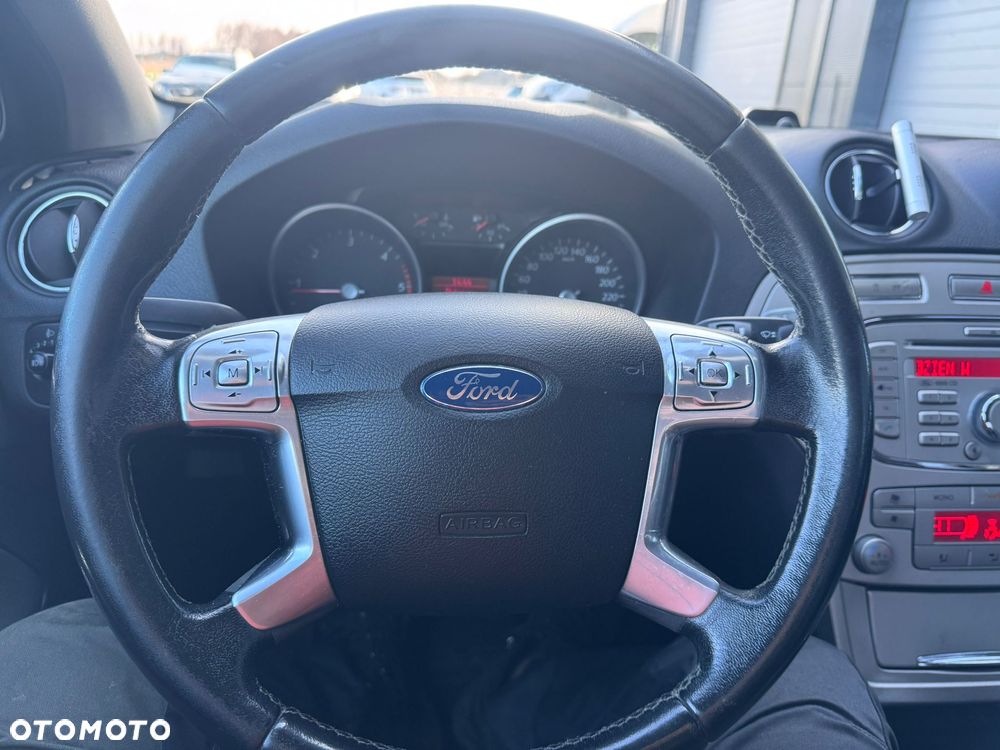 Ford Mondeo 2.0 TDCi Silver X - 27