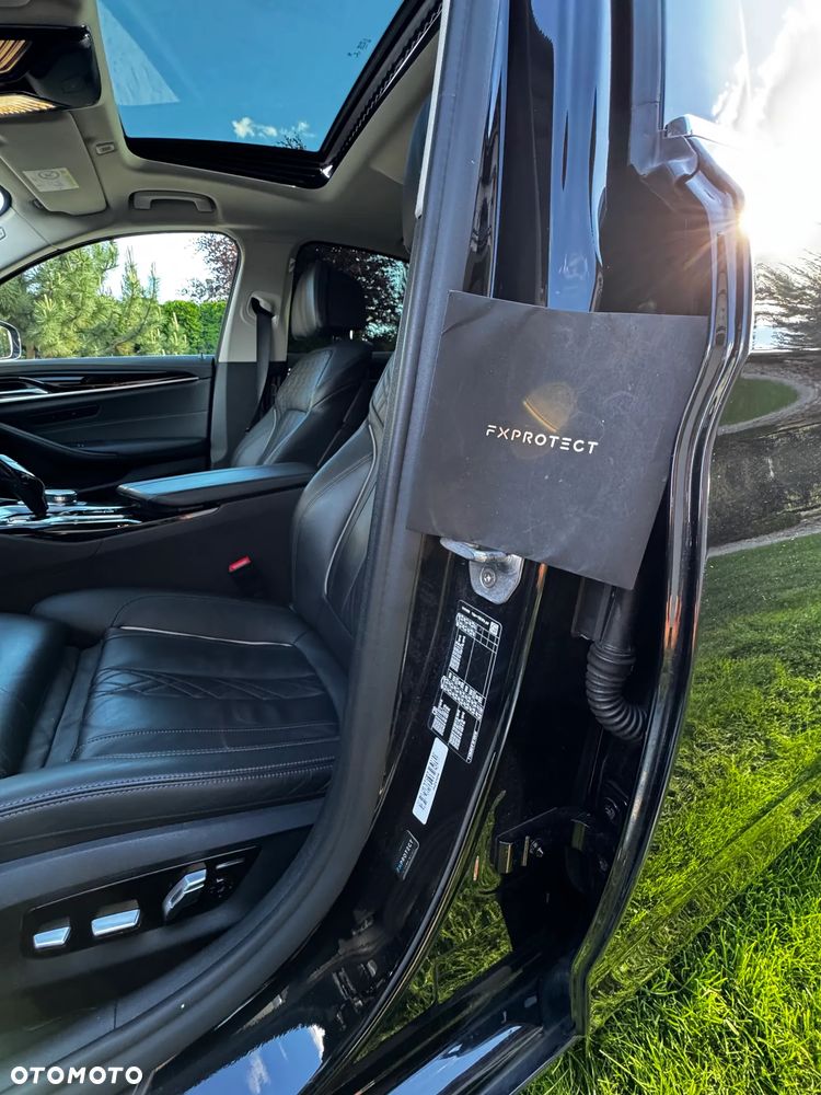 BMW Seria 5 530d mHEV Luxury Line - 16