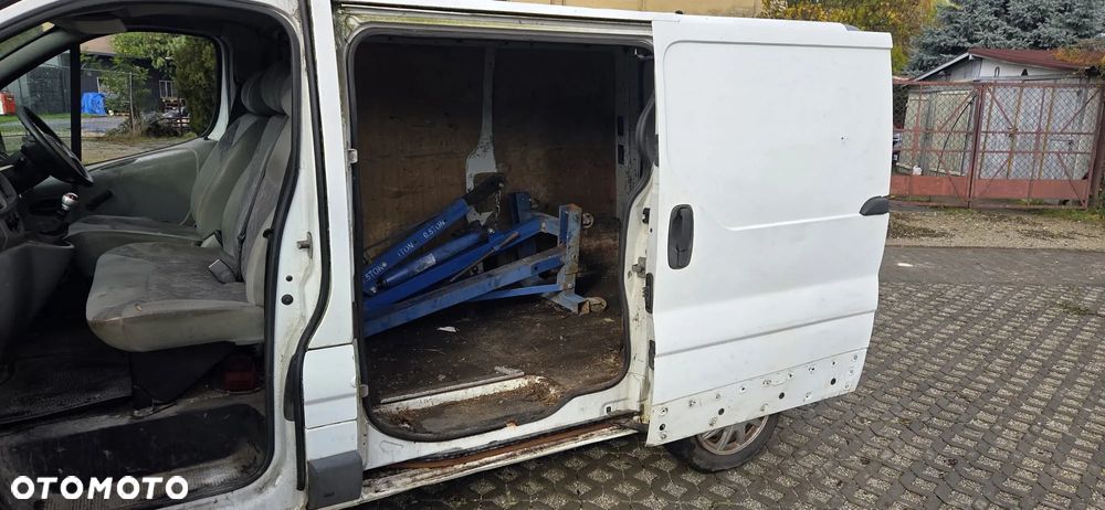 Opel Vivaro - 11