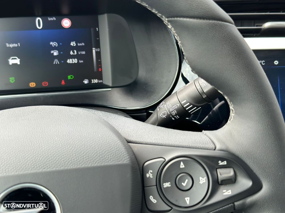 Opel Corsa 1.2 T GS - 26