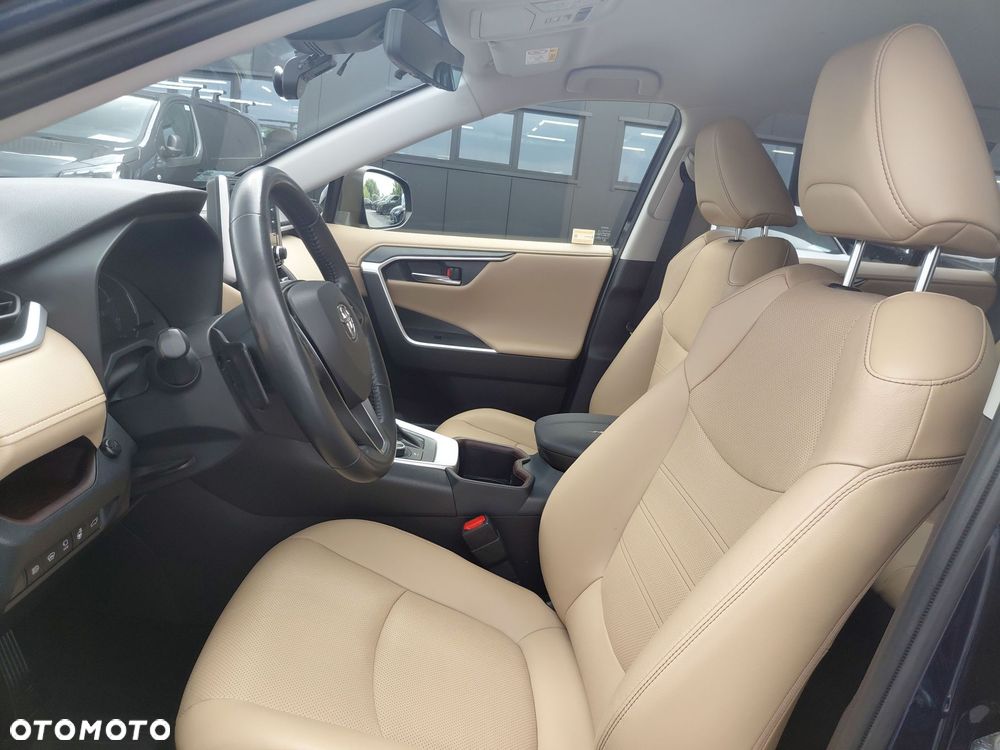 Toyota RAV4 - 13