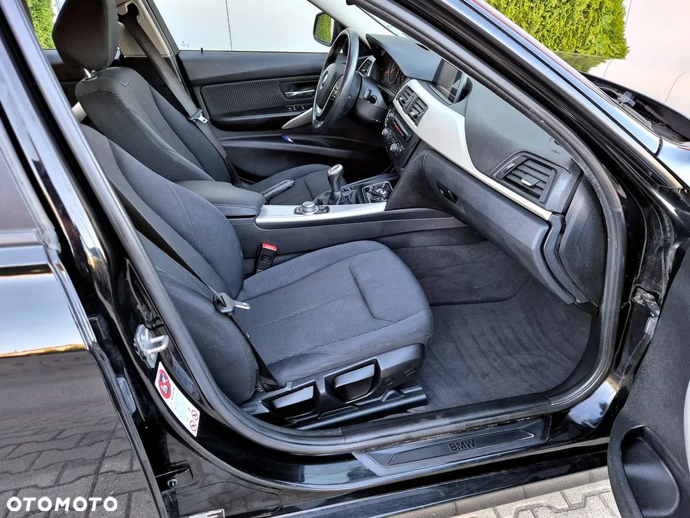BMW Seria 3 318d DPF Edition Sport - 7
