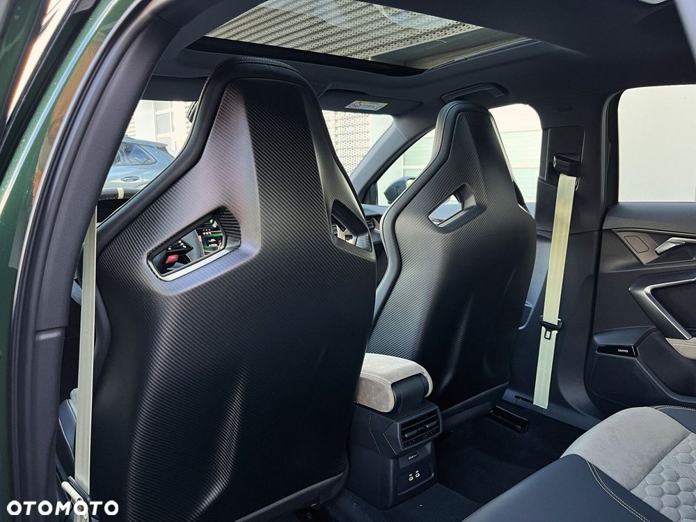 Audi RS3 Limousine - 30