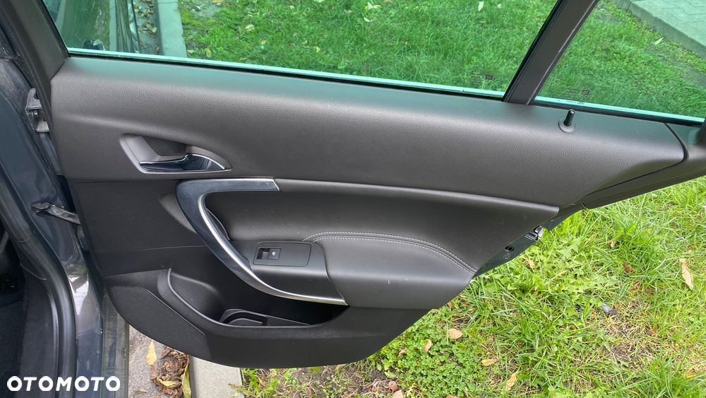 Opel Insignia - 13