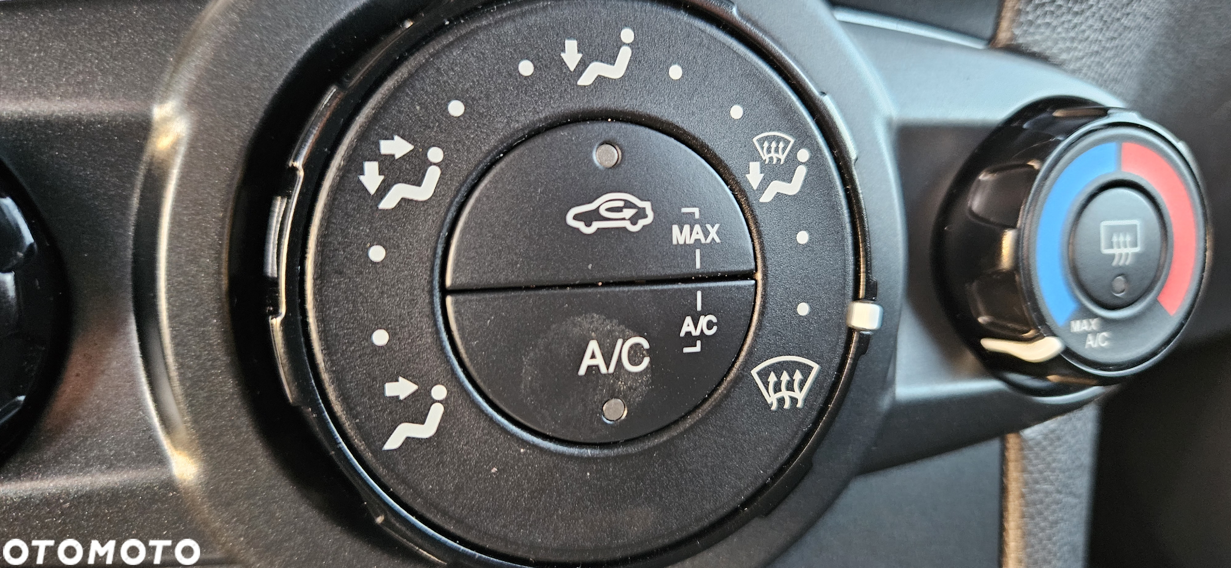 Ford Fiesta - 17
