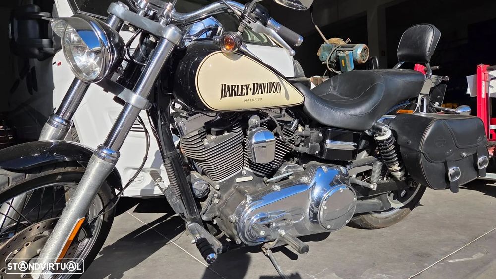 Harley-Davidson Dyna Super Glide Custom - 3