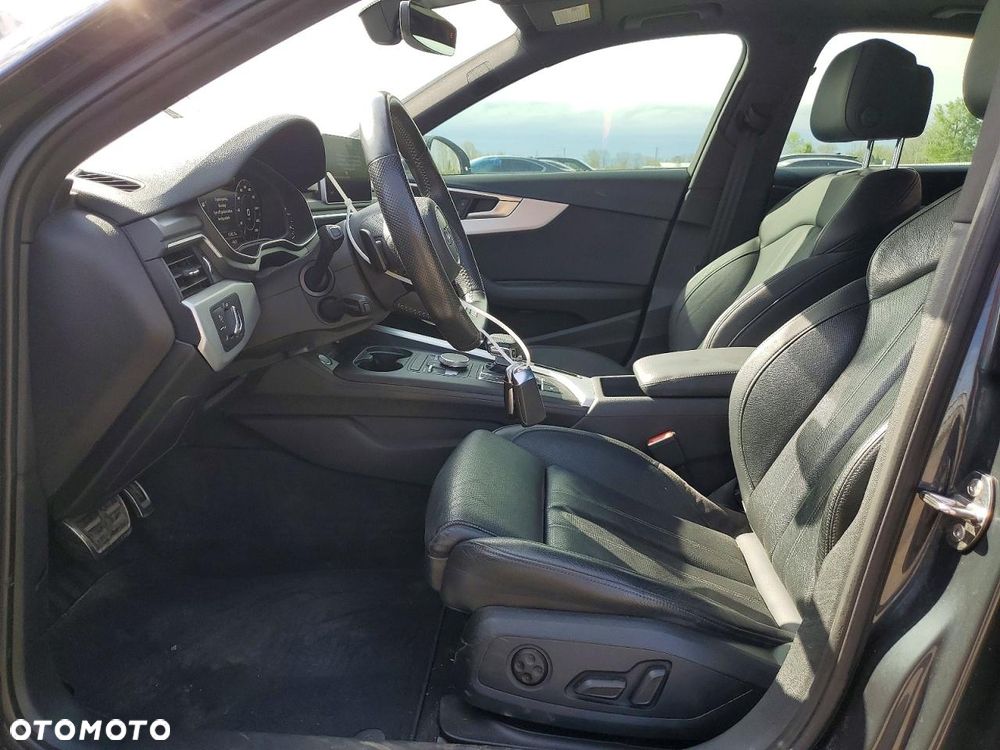 Audi A4 Limousine - 7