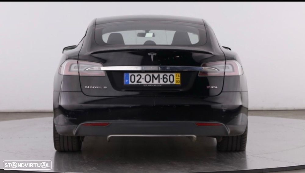 Tesla Model S 85 - 8