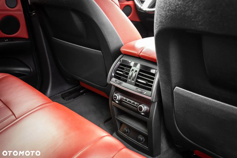 BMW X6 xDrive50i M Sport - 30